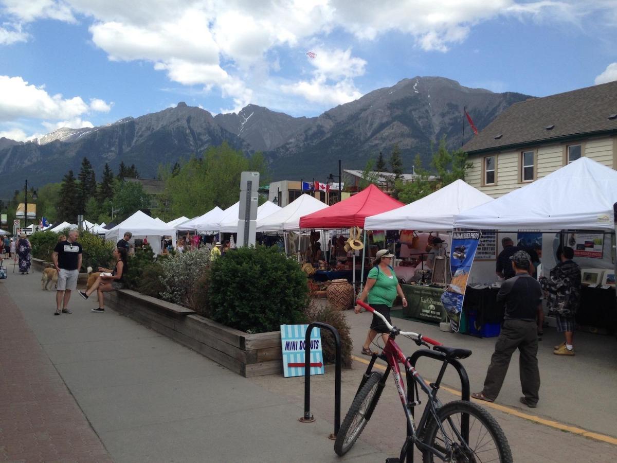 Apartment 411, Antique Heritage Canmore Bagian luar foto