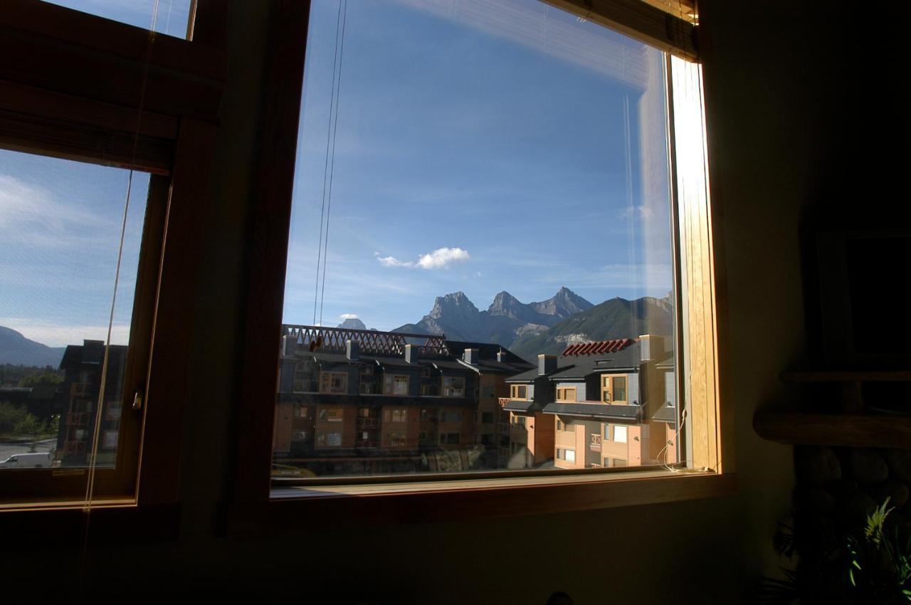 Apartment 411, Antique Heritage Canmore Bagian luar foto